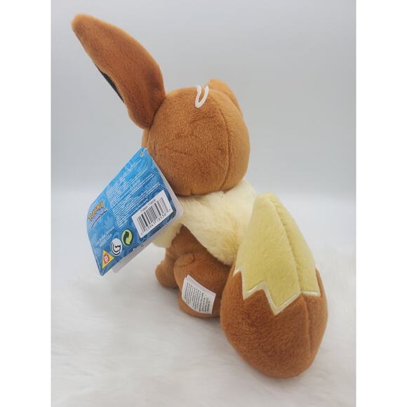 NEW Pokemon Eevee Plush - Tomy 2017 Stuffed Animal - With Tag - Picture 2 of 4